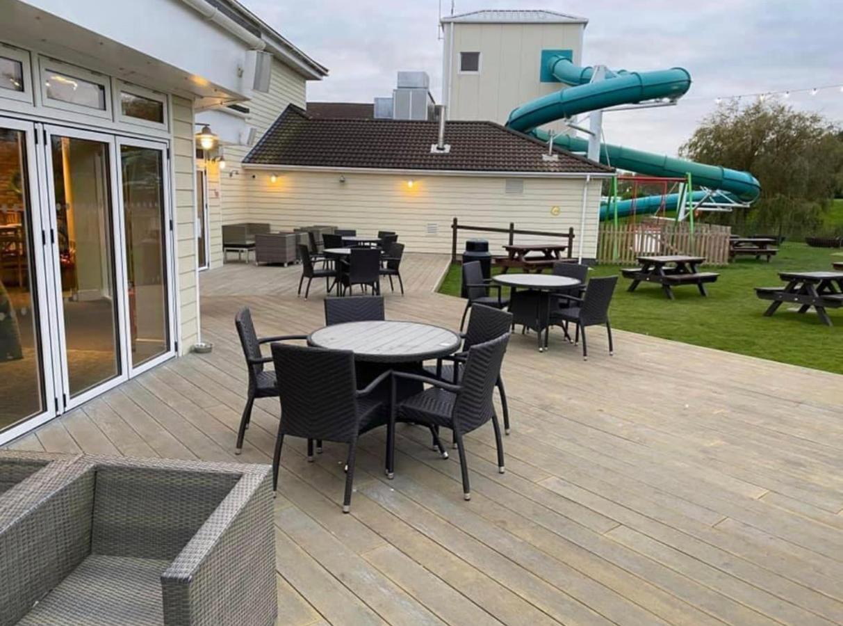 Private Rented Caravan Situated At Southview Holiday Park Winthorpe  Екстер'єр фото